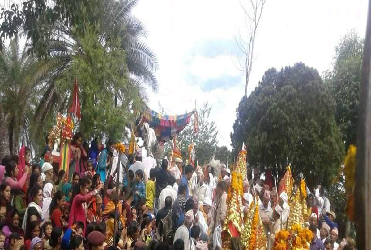 बैतडीको प्रसिद्ध त्रिपुरासुन्दरी मन्दिरमा जात्रा शुरु 